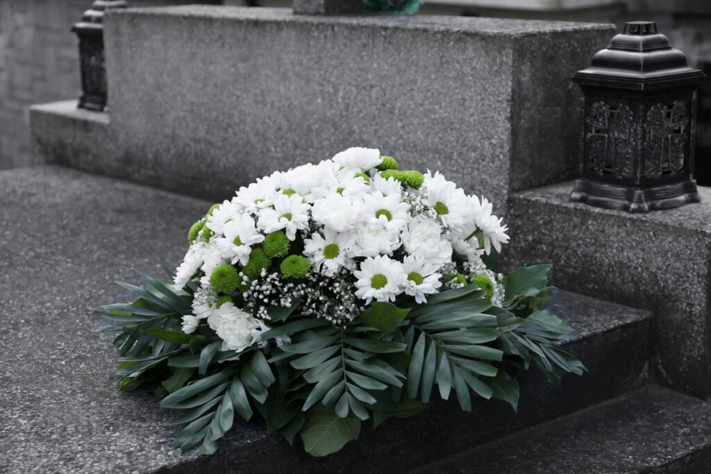 sotaveteraani merkki hautakiveen hinta