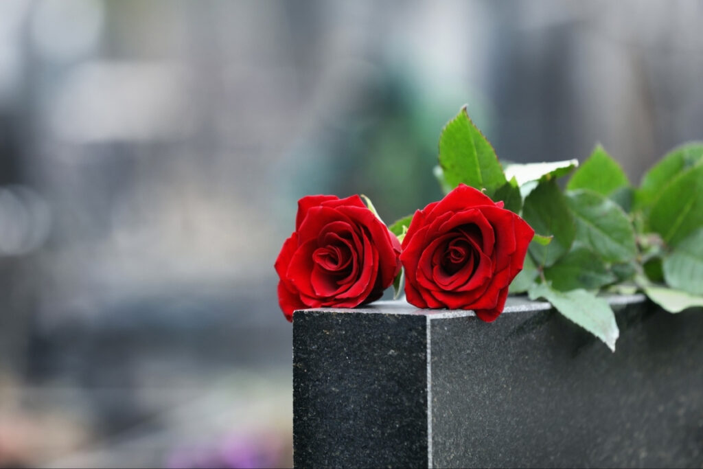 spektroliitti hautakivi hinta